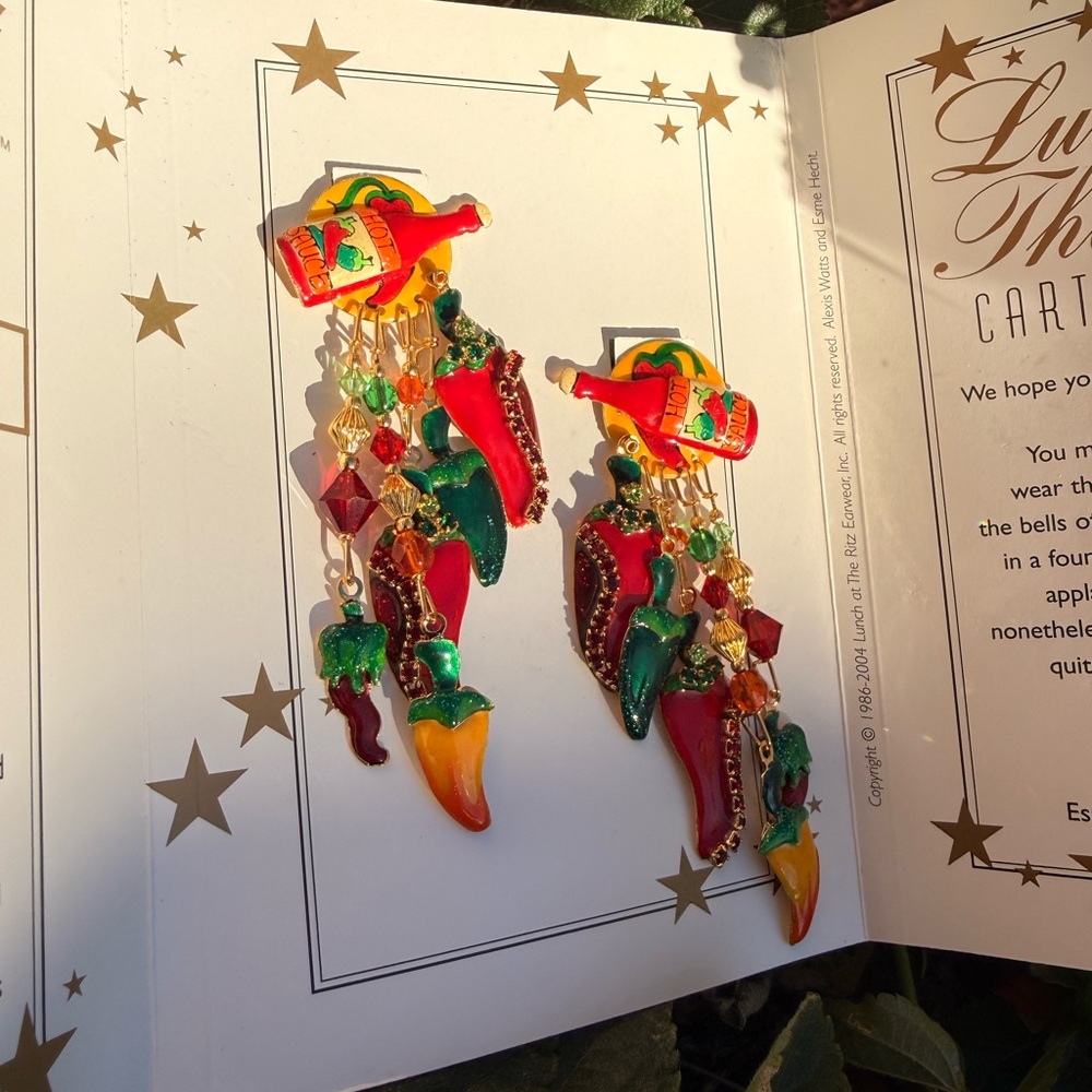 Vintage Lunch at the Ritz Salsa Picante Earrings - Picture 2 of 6